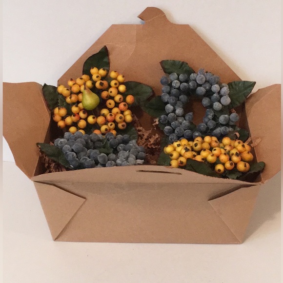 Decorative Fruit Accent 4 pieces NEW - Picture 12 of 13